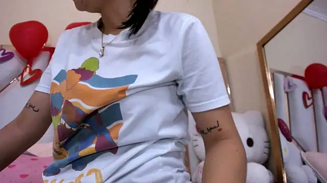 TifanyChill online show from 02.18.25