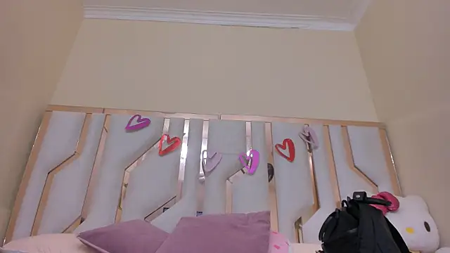 TifanyChill online show from 02.22.25