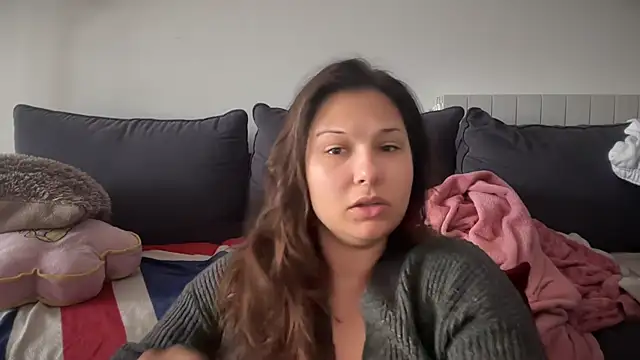 Snapshot of minette-sexy chatting on 10.28.25 minette-sexy online show from 10.28.25