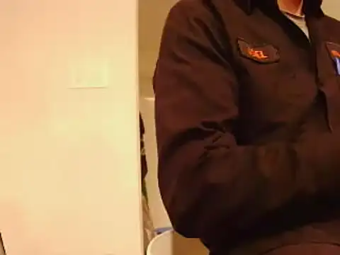 Snapshot of L0cKyseven77 chatting on 02.07.25 L0cKyseven77 online show from 02.07.25