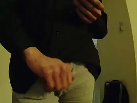 Snapshot of L0cKyseven77 chatting on 02.18.25 L0cKyseven77 online show from 02.18.25