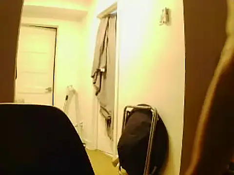 Snapshot of L0cKyseven77 chatting on 03.05.25 L0cKyseven77 online show from 03.05.25