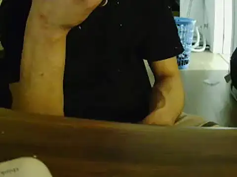 Snapshot of L0cKyseven77 chatting on 03.21.25 L0cKyseven77 online show from 03.21.25