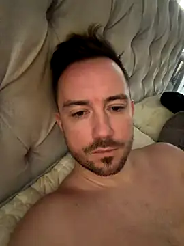 Snapshot of bobbylee2023 chatting on 10.23.25 bobbylee2023 online show from 10.23.25