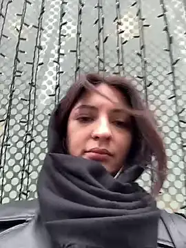 BabeRainbow online show from 01.07.25