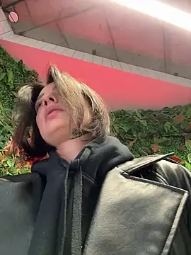 BabeRainbow online show from 02.11.25