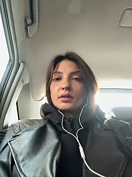 BabeRainbow online show from 02.13.25