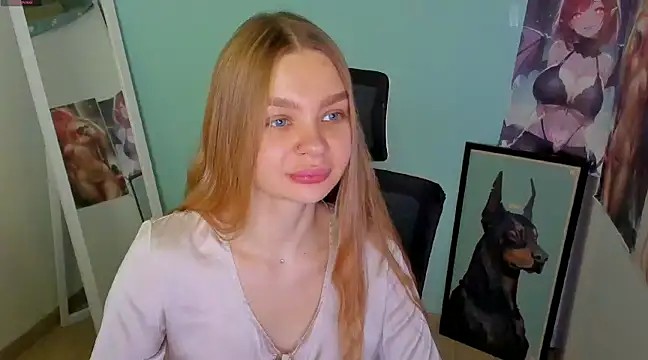 Snapshot of Molly_sweetie chatting on 12.07.24 Molly sweetie online show from 12.07.24