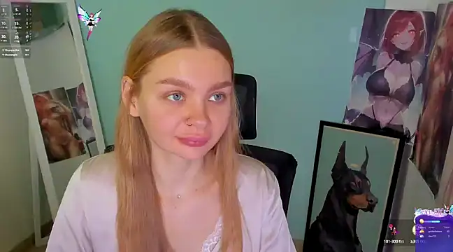 Snapshot of Molly_sweetie chatting on 12.07.24 Molly sweetie online show from 12.07.24