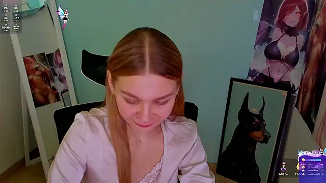 Snapshot of Molly_sweetie chatting on 12.08.24 Molly sweetie online show from 12.08.24