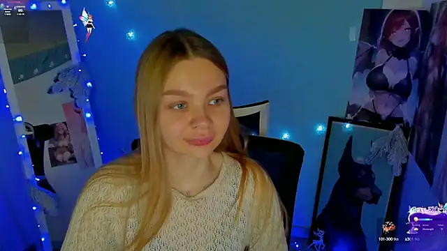 Snapshot of Molly_sweetie chatting on 12.16.24 Molly sweetie online show from 12.16.24