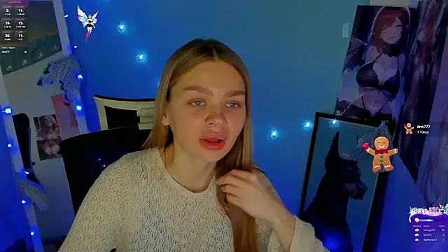 Snapshot of Molly_sweetie chatting on 12.16.24 Molly sweetie online show from 12.16.24
