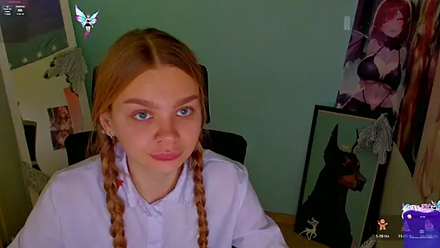 Snapshot of Molly_sweetie chatting on 12.19.24 Molly sweetie online show from 12.19.24