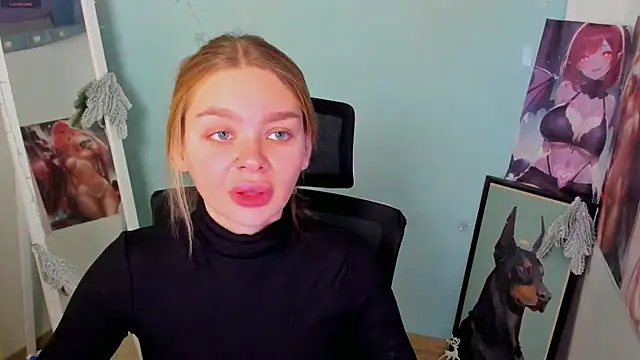 Snapshot of Molly_sweetie chatting on 12.29.24 Molly sweetie online show from 12.29.24