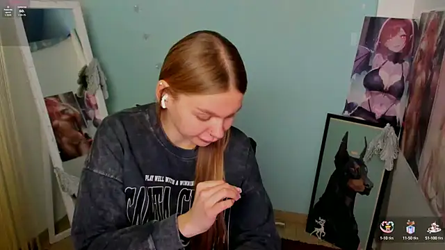 Snapshot of Molly_sweetie chatting on 01.03.25 Molly sweetie online show from 01.03.25