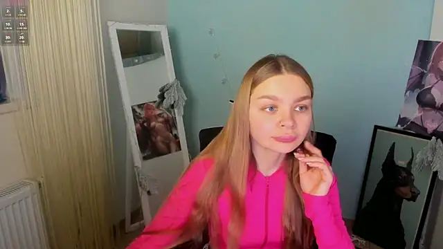 Snapshot of Molly_sweetie chatting on 01.14.25 Molly sweetie online show from 01.14.25