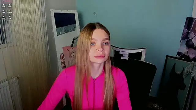 Snapshot of Molly_sweetie chatting on 01.16.25 Molly sweetie online show from 01.16.25