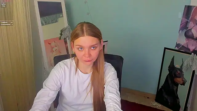 Snapshot of Molly_sweetie chatting on 01.19.25 Molly sweetie online show from 01.19.25