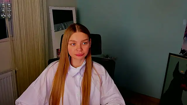 Snapshot of Molly_sweetie chatting on 01.22.25 Molly sweetie online show from 01.22.25