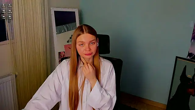 Snapshot of Molly_sweetie chatting on 01.22.25 Molly sweetie online show from 01.22.25