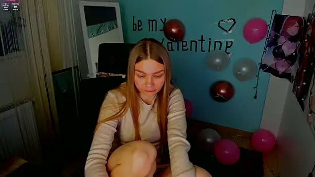 Snapshot of Molly_sweetie chatting on 02.13.25 Molly sweetie online show from 02.13.25