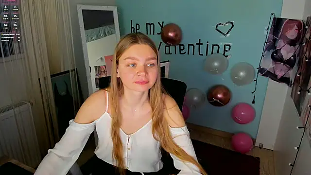 Snapshot of Molly_sweetie chatting on 02.16.25 Molly sweetie online show from 02.16.25