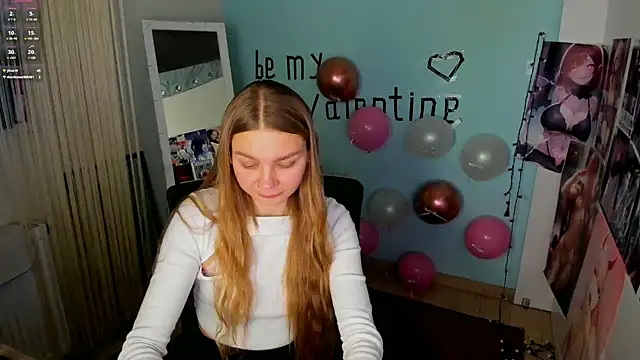 Snapshot of Molly_sweetie chatting on 02.19.25 Molly sweetie online show from 02.19.25