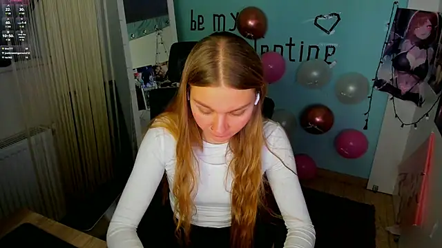 Snapshot of Molly_sweetie chatting on 02.21.25 Molly sweetie online show from 02.21.25
