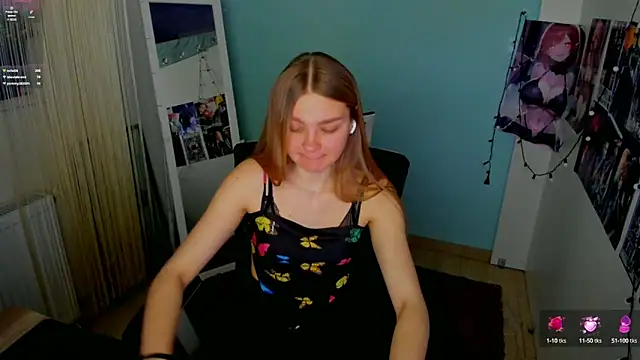 Snapshot of Molly_sweetie chatting on 02.25.25 Molly sweetie online show from 02.25.25