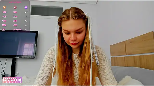 Snapshot of Molly_sweetie chatting on 04.24.26 Molly sweetie online show from 04.24.26