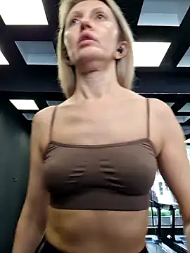 Snapshot of Miss____Mia_ chatting on 02.01.25 Miss Mia online show from 02.01.25