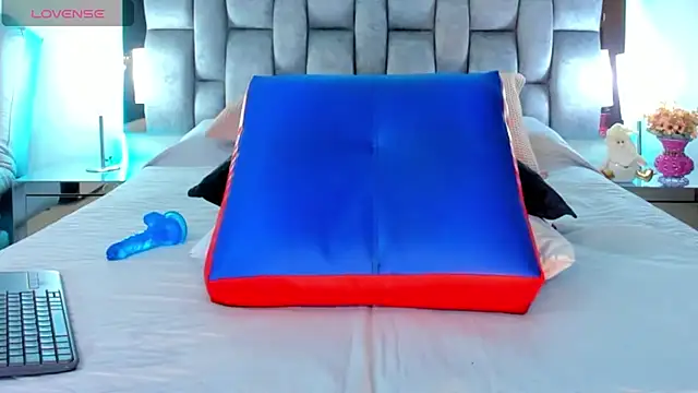 Abbye blue01 online show from 12.04.24