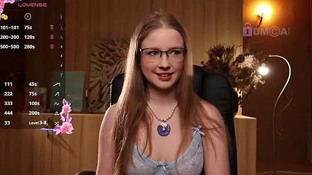 Snapshot of steffania- chatting on 03.01.25 steffania- online show from 03.01.25