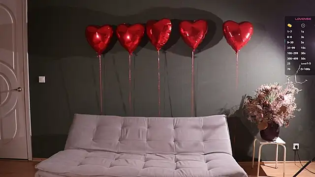 Snapshot of steffania- chatting on 02.19.26 steffania- online show from 02.19.26