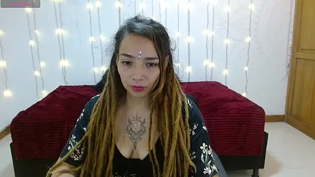 Snapshot of Natalia_Sativa716 chatting on 02.22.25 Natalia Sativa716 online show from 02.22.25