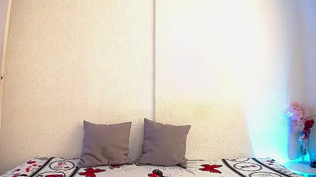 Snapshot of _joanne_and_oliver_ chatting on 09.12.25 joanne and oliver online show from 09.12.25