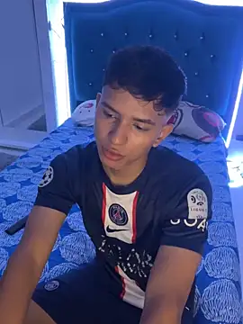 Leonarrrd 01 online show from 01.18.25