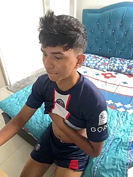 Leonarrrd 01 online show from 03.08.25