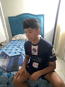 Leonarrrd 01 online show from 03.12.25