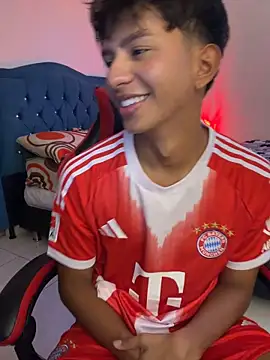 Leonarrrd 01 online show from 04.27.26