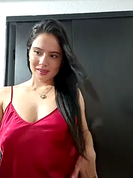 Zoe Clark  online show from 07.18.26