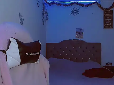 madisonx17 online show from 02.25.26