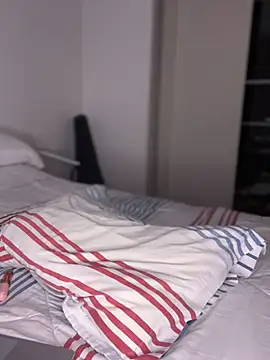 ValerieHilton online show from 01.26.25