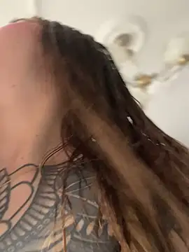 ValerieHilton online show from 02.12.25