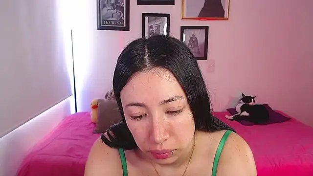 lilyy evanss online show from 02.26.25