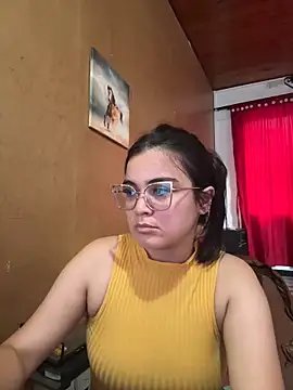 Snapshot of CamilaSofiia chatting on 04.23.26 CamilaSofiia online show from 04.23.26