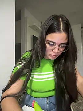 Snapshot of CamilaSofiia chatting on 06.02.26 CamilaSofiia online show from 06.02.26