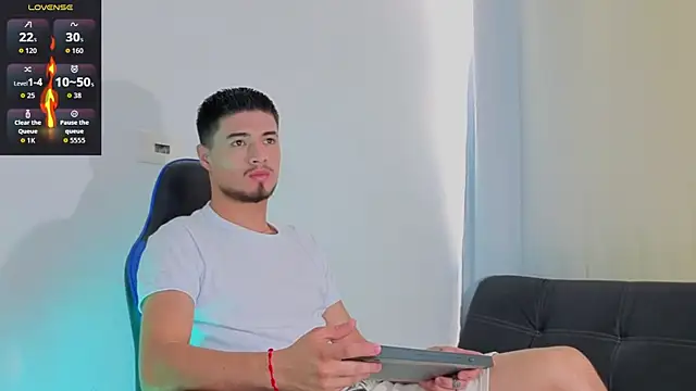 EdwardRoss  online show from 01.17.26