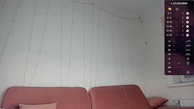 Snapshot of Ria_Woodss chatting on 01.06.25 Ria Woodss online show from 01.06.25