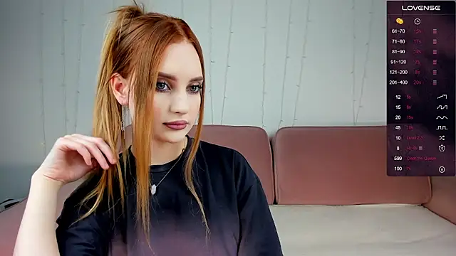 Snapshot of Ria_Woodss chatting on 02.01.25 Ria Woodss online show from 02.01.25